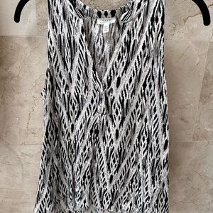 Soft Joie Black and White Sleeveless Blouse.